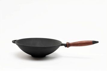 Сковорода чугунная WOK 26&times;8 см с деревянной ручкой ТМ SYTON 2680W-H фото
